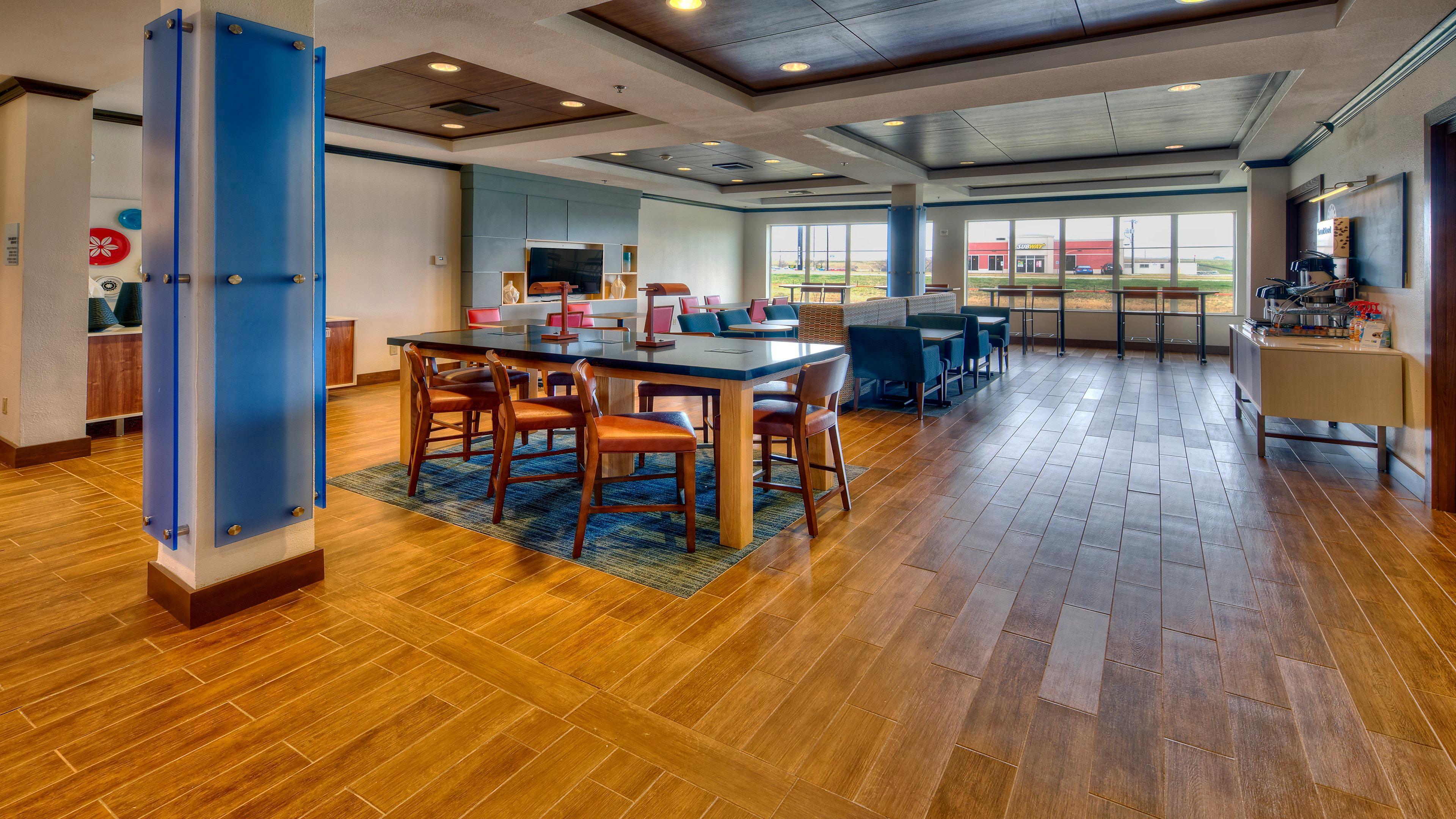 Holiday Inn Express Hotel And Suites Corsicana I-45 By Ihg Экстерьер фото