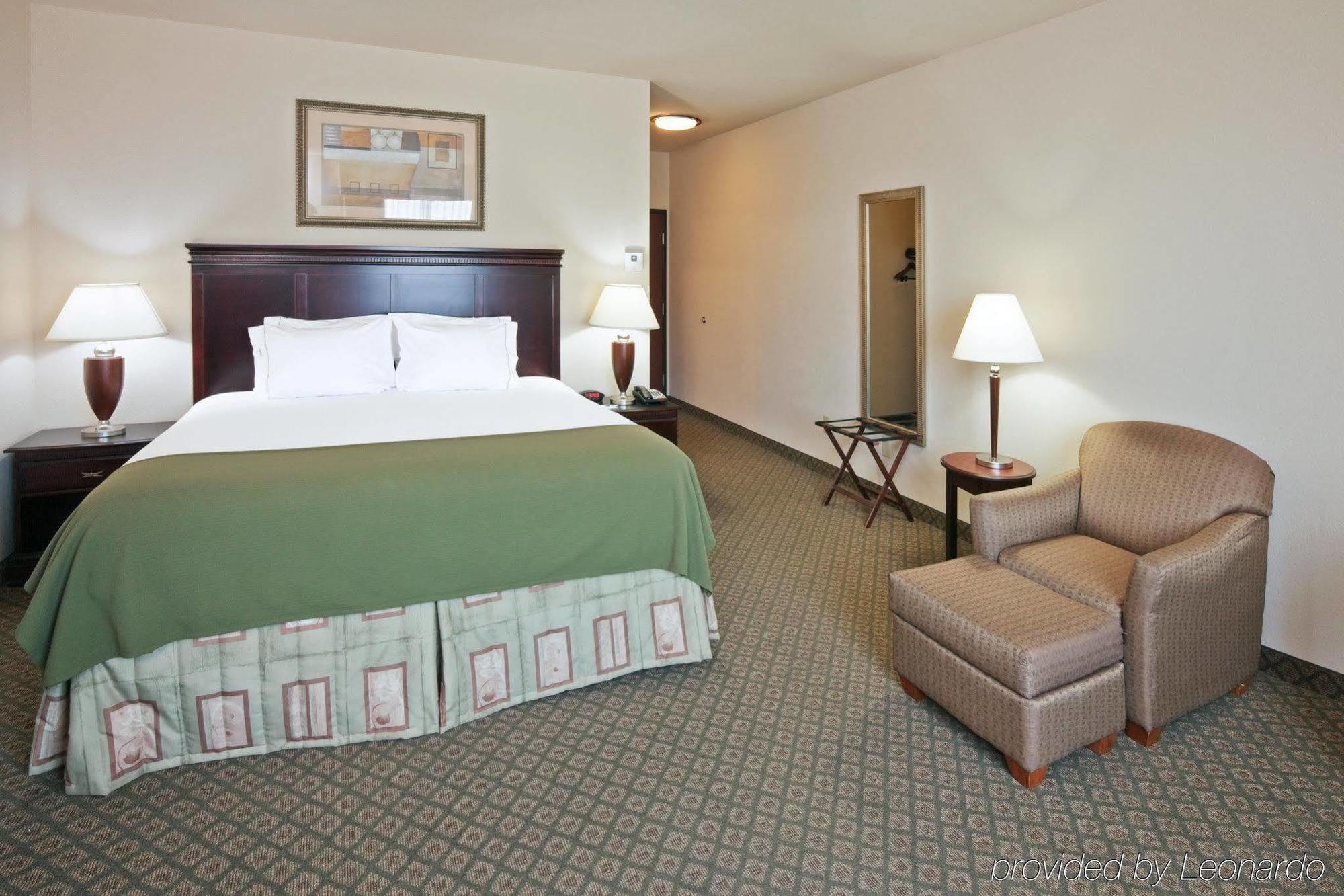 Holiday Inn Express Hotel And Suites Corsicana I-45 By Ihg Номер фото