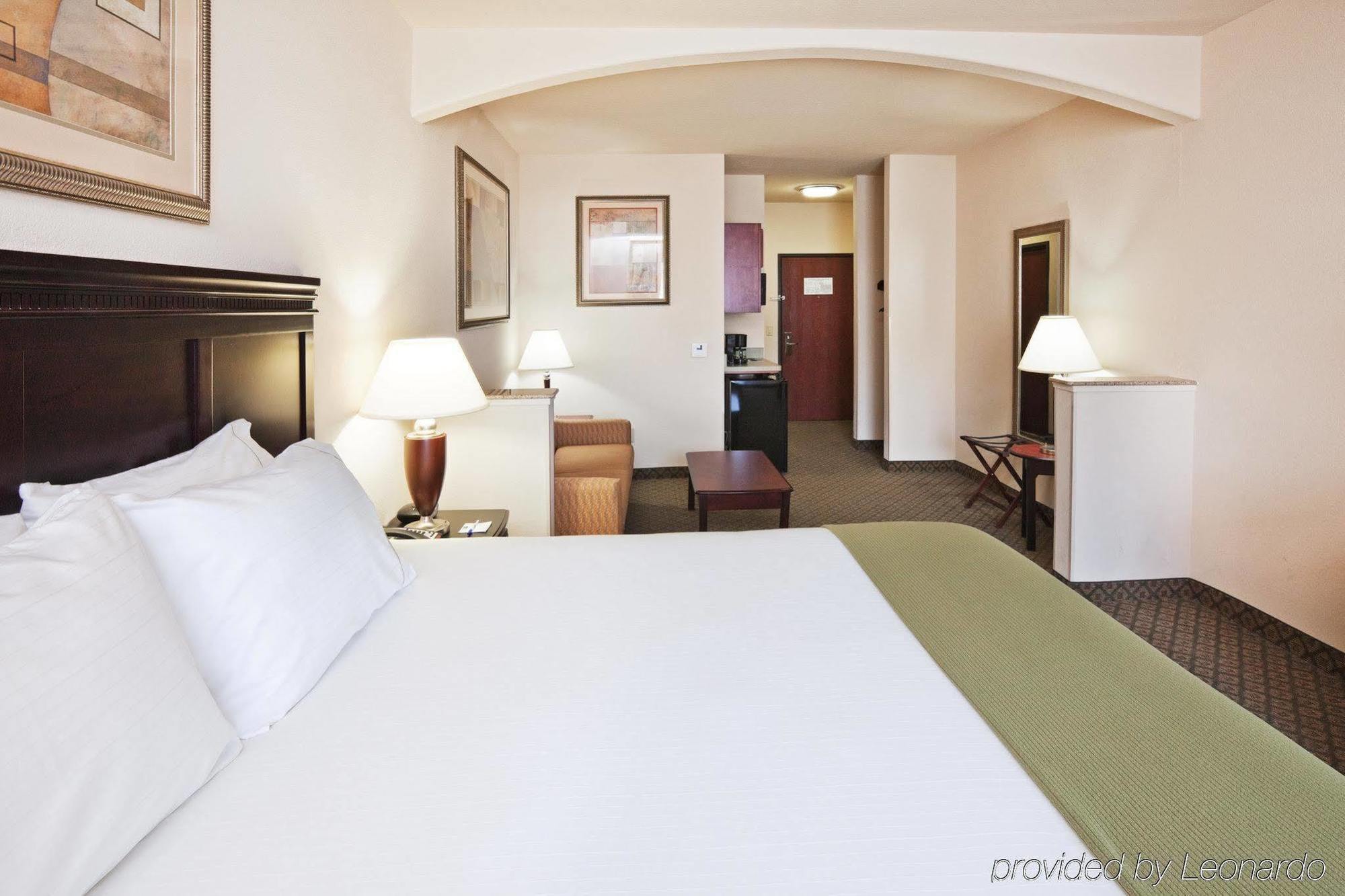 Holiday Inn Express Hotel And Suites Corsicana I-45 By Ihg Номер фото