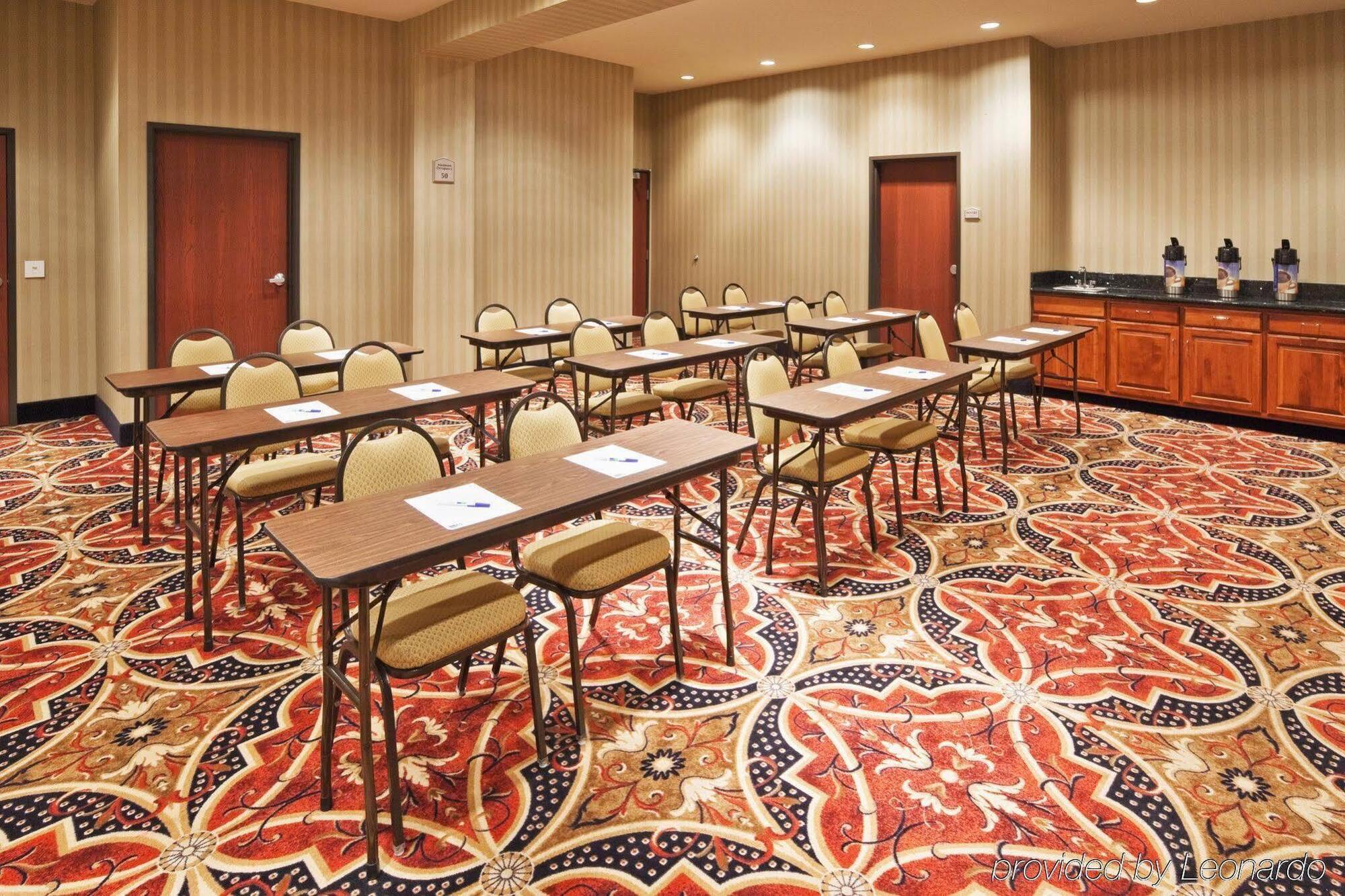 Holiday Inn Express Hotel And Suites Corsicana I-45 By Ihg Экстерьер фото